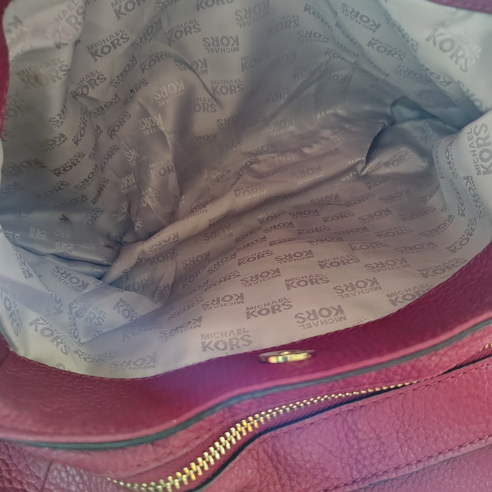 Michael Kors Red Pebbled Leather Hobo Shoulder Bag with Gold MK Logo - Picture 9 of 16